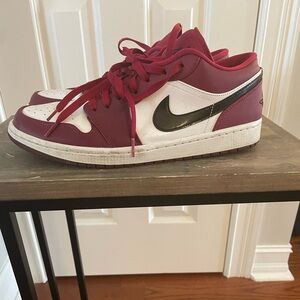 Popular Jordan 1’s!